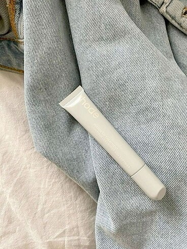  Beden Rhode Peptide Lip Treatment