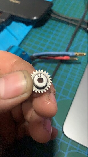 Metal dişli