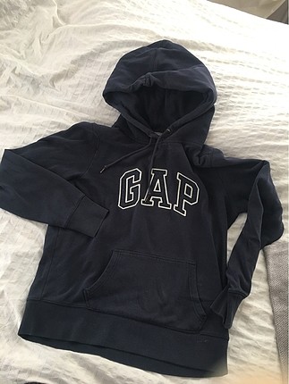 GAP sweat