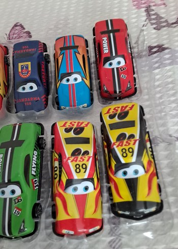 Beden Renk Renkli Mini Oyuncak Arabalar Seti