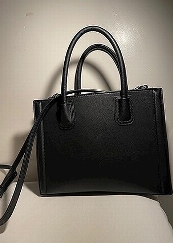 Siyah Parlak Deri Kadın Çanta - Görsel 5