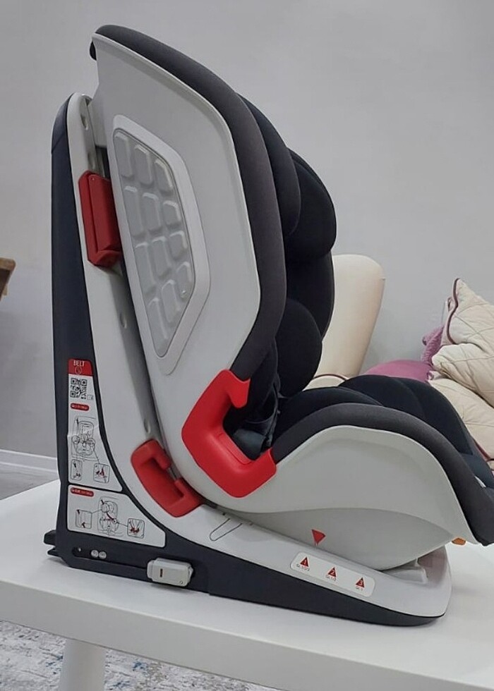 Chicco isofix oto koltugu 0-36 ay - Görsel 2