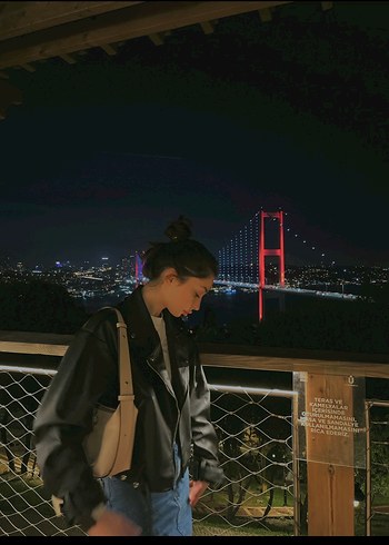 Deri Kumaşlı Siyah Kemerli Kadın Ceket - Görsel 2