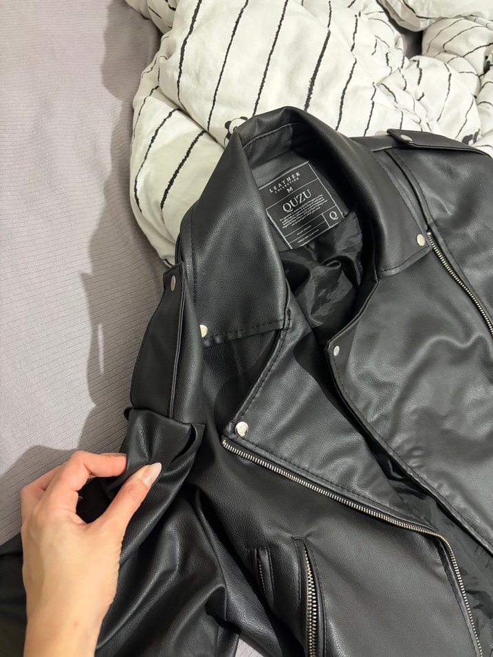 Deri Kumaşlı Siyah Kemerli Kadın Ceket - Görsel 5