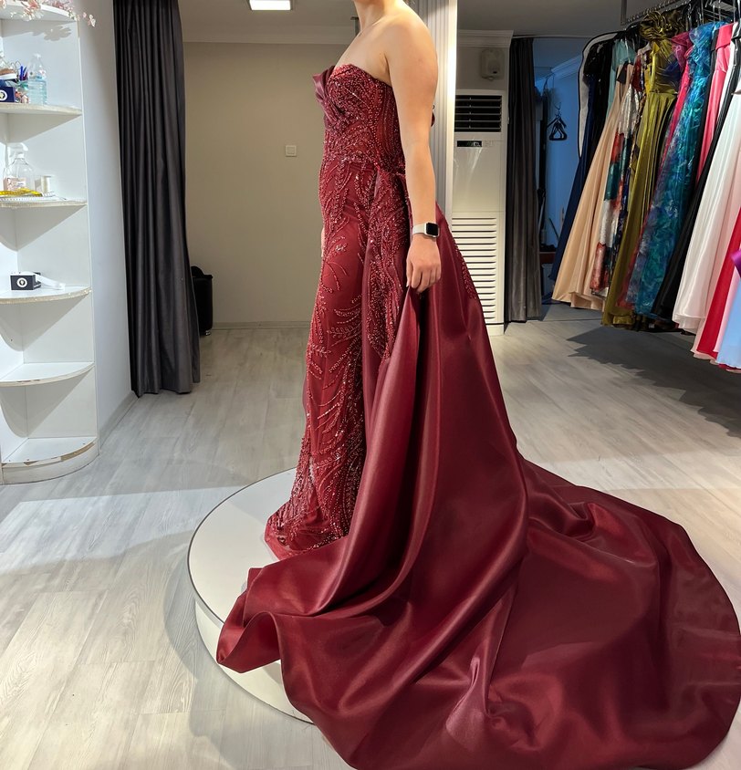 Bordo Drapeli Straplez Uzun Abiye Elbise - Görsel 2