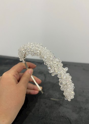 Beyaz Boncuklu Cam Taç - Görsel 3