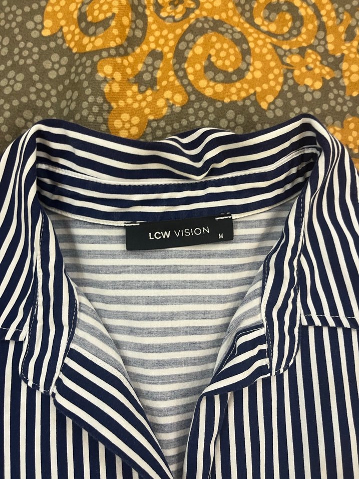 Düğmeli Lacivert Beyaz Çizgili Kadın Gömlek - Görsel 2