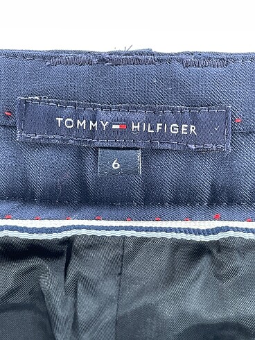 34 Beden lacivert Renk Tommy Hilfiger Kumaş Pantolon %70 İndirimli.