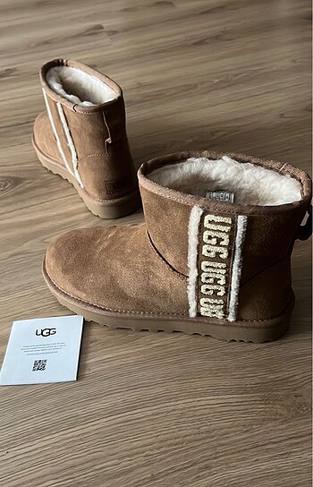 ugg bot