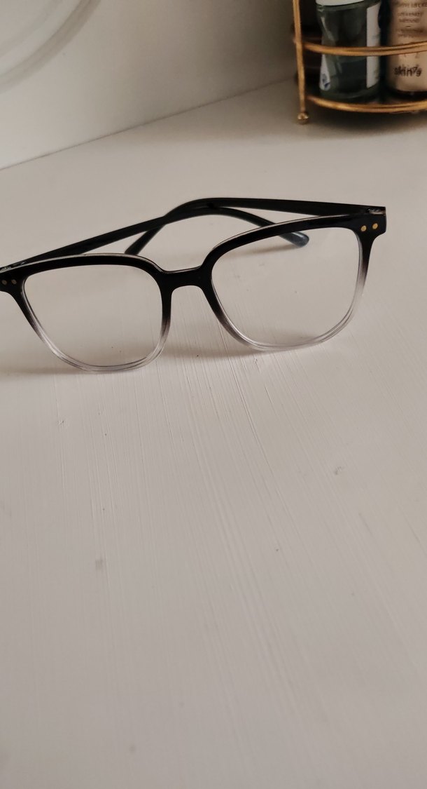 Şeffaf Gri Bej Minimalist Kadın erkek Gözlüğü - Görsel 3