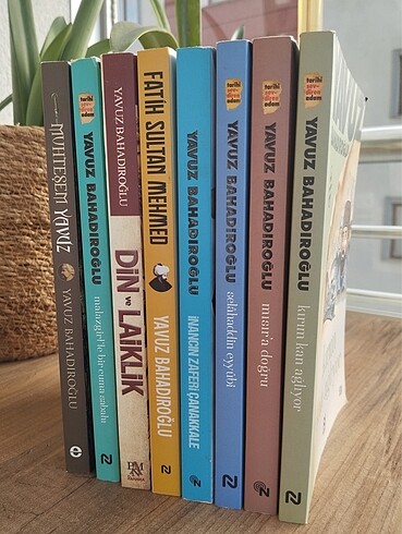Yavuz Bahadıroğlu (8 Kitap)