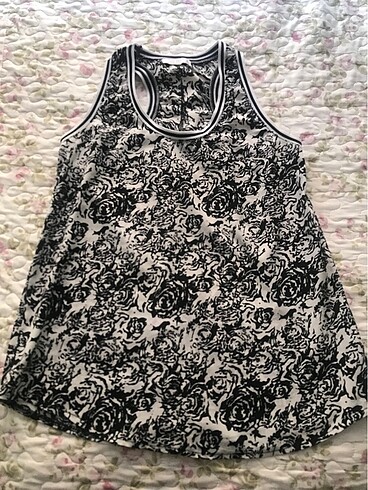 Gül desenli bluz