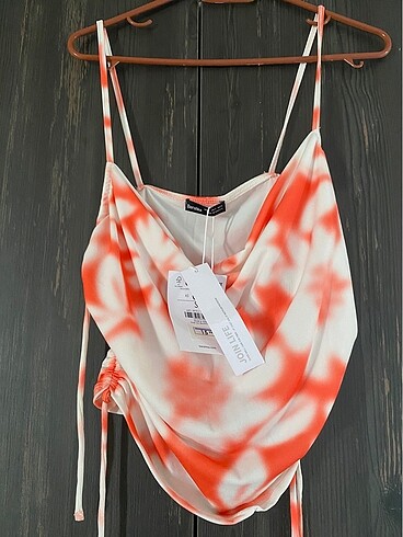 Bershka askılı bluz