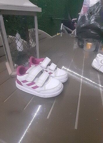 Orjinal Adidas spor ayakkabi