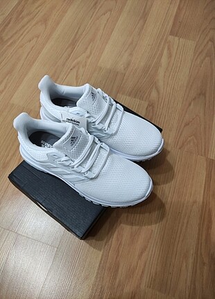 Adidas Spor Ayakkabı