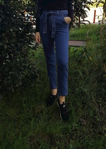 Kemer Detaylı Loose Fit Mavi Denim Pantolon - Görsel 2