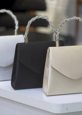 Zara Siyah İşlemeli Boncuklu Kadın El Çantası