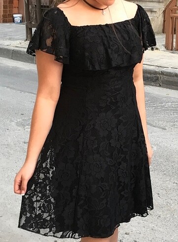 Kayık yaka elbise