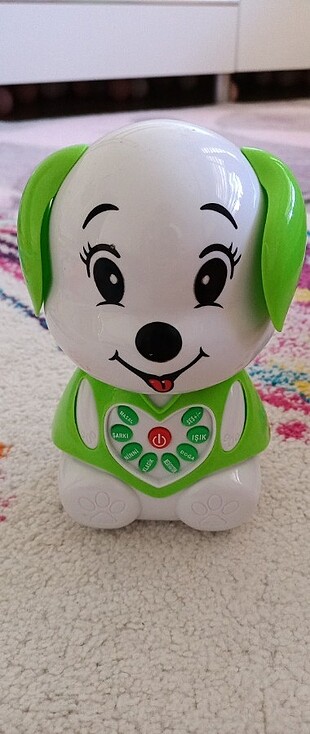 Masal anlatan köpek