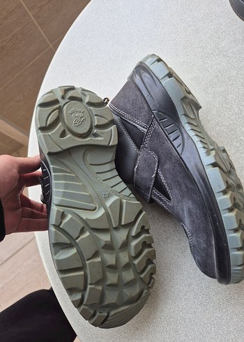 Arısan iş ayakkabısı - Görsel 3