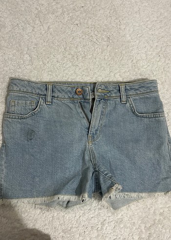 Gri Mavi Yıpranmış Mini Denim Şort