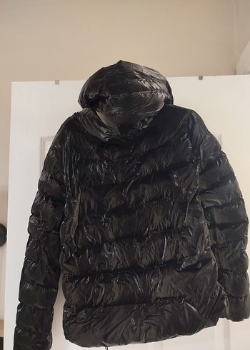 Siyah Fermuarlı Kadın Kışlık Mont