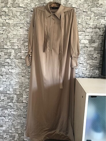 Abiye saten kullanışlı