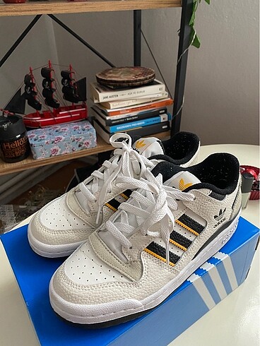 37 Beden beyaz Renk Adidas forum