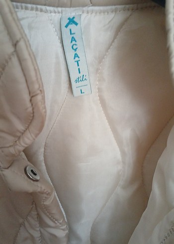 Bej Düğmeli Kısa Kadın Ceket - Görsel 2