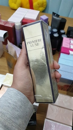 Avon premiere luxe