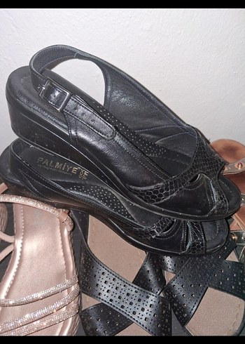 Siyah Yılan Desenli Dolgu Topuklu Kadın Sandalet - Görsel 7