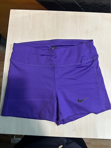 l Beden Nike Logo Dalgıç Kumaş Sporcu Kısa Tayt
