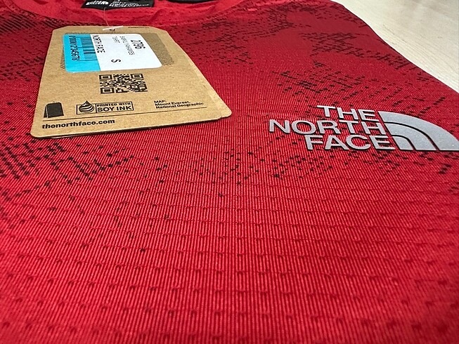 s Beden kırmızı Renk North face kamuflaj dalgıç sporcu tshirt