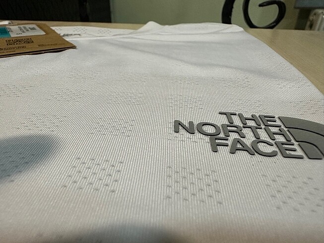 s Beden beyaz Renk North face petekli dalgıç sporcu tshirt