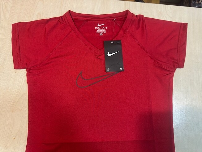 Nike Nike V yaka dalgıç kumaş slim atlet