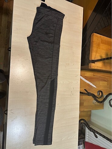 l Beden Nike Dri-Fit yüksek bel füme renk tayt