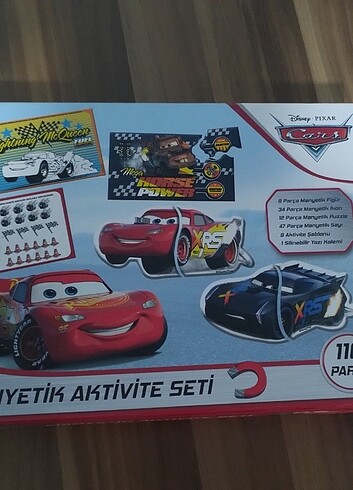 Disney Pixar Cars Manyetik Aktivite seti