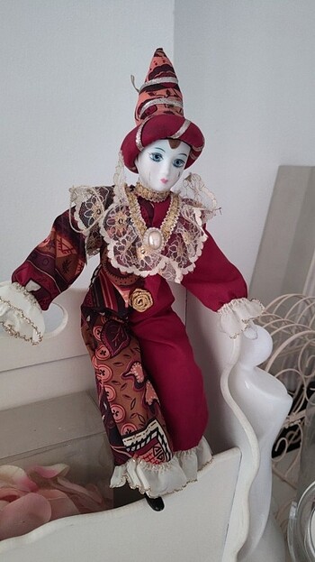 Antika Porselen Bebek