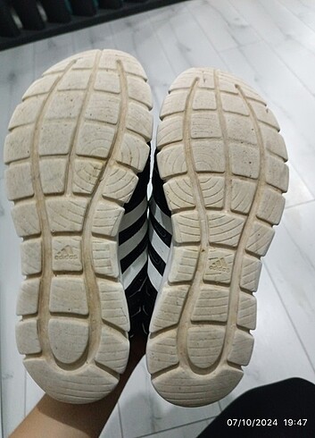 Adidas Adidas spor ayakkabı 43 numara aşırı rahat