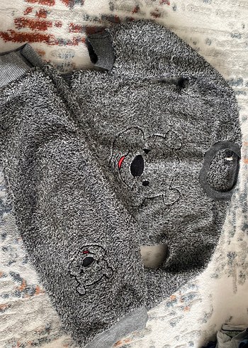 Gri Nakışlı Kürklü Sokak Stili Köpek Kıyafeti