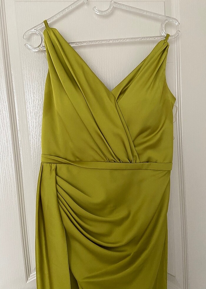 Saten Yeşil abiye - Görsel 2