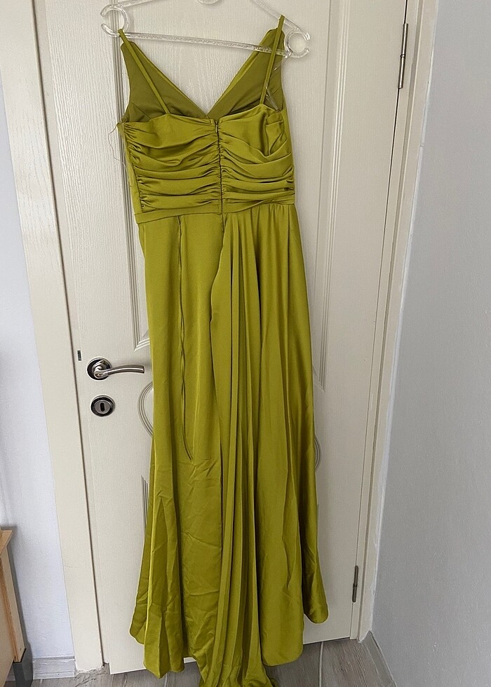 Saten Yeşil abiye - Görsel 4