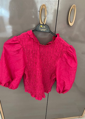 Pembe Kısa Kesim Fırfırlı Keten Bluz