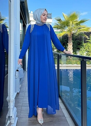 Taş detaylı düz abiye 