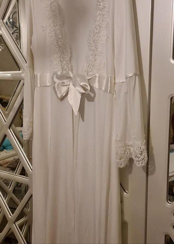 Nakışlı güpürlü Beyaz Uzun lohusa gecelik sabahlık takımı - Görsel 5