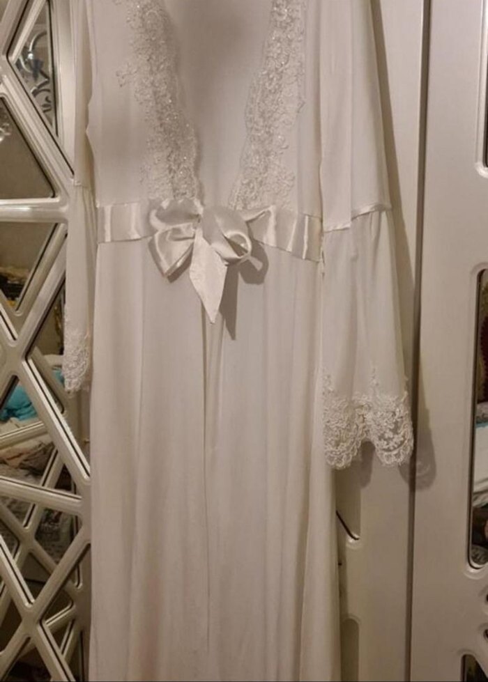 Nakışlı güpürlü Beyaz Uzun lohusa gecelik sabahlık takımı - Görsel 5