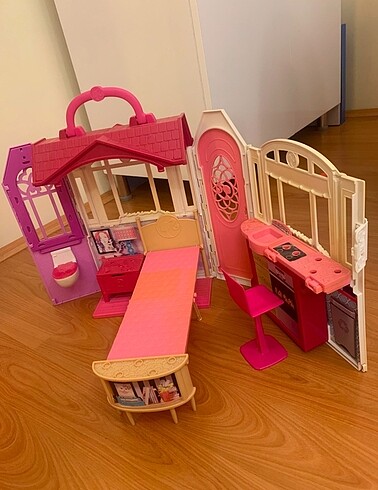 Barbie Evi