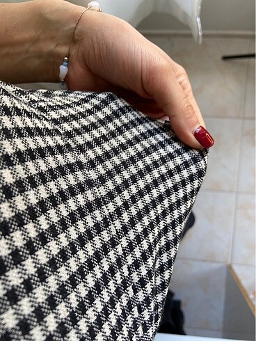 s Beden Kareli crop