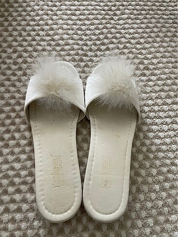 Tüylü terlik - Görsel 3