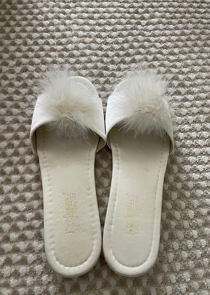 Tüylü terlik - Görsel 3